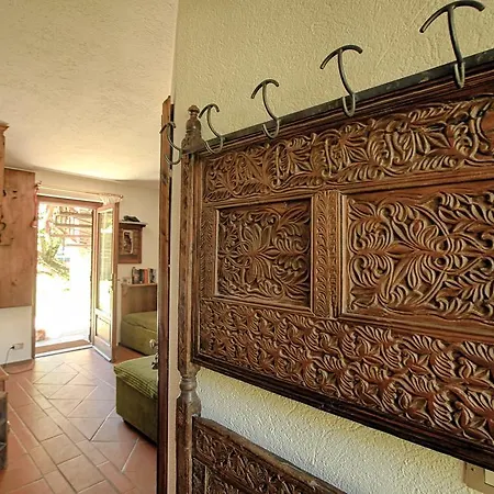Altido Charming With Mountain Views And Backyard In Apartment *
