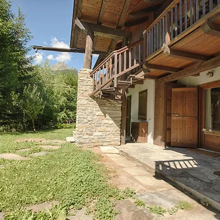 Apartment Altido Charming With Mountain Views And Backyard In *